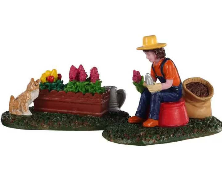 Lemax 02920 - Garden Grooming, Set Of 2 - Figurines