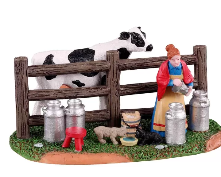 Lemax 13563 - Victorian Dairy Farmer - Table Pieces