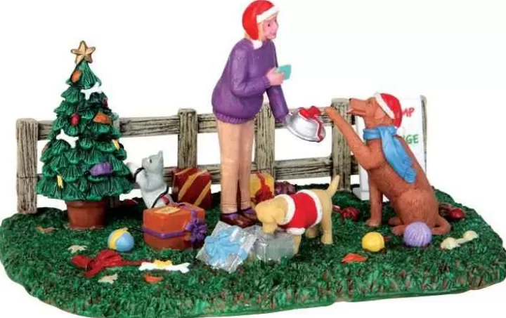 Lemax 43099 - Pet Gift Exchange - Christmas Village Table Pieces