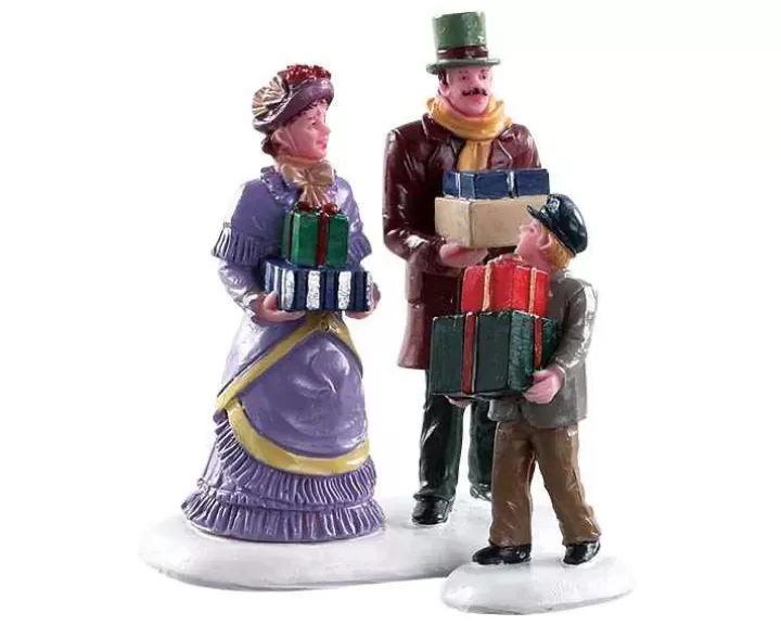 Lemax 82605 - Walking Family, Set Of 2 - Figurines