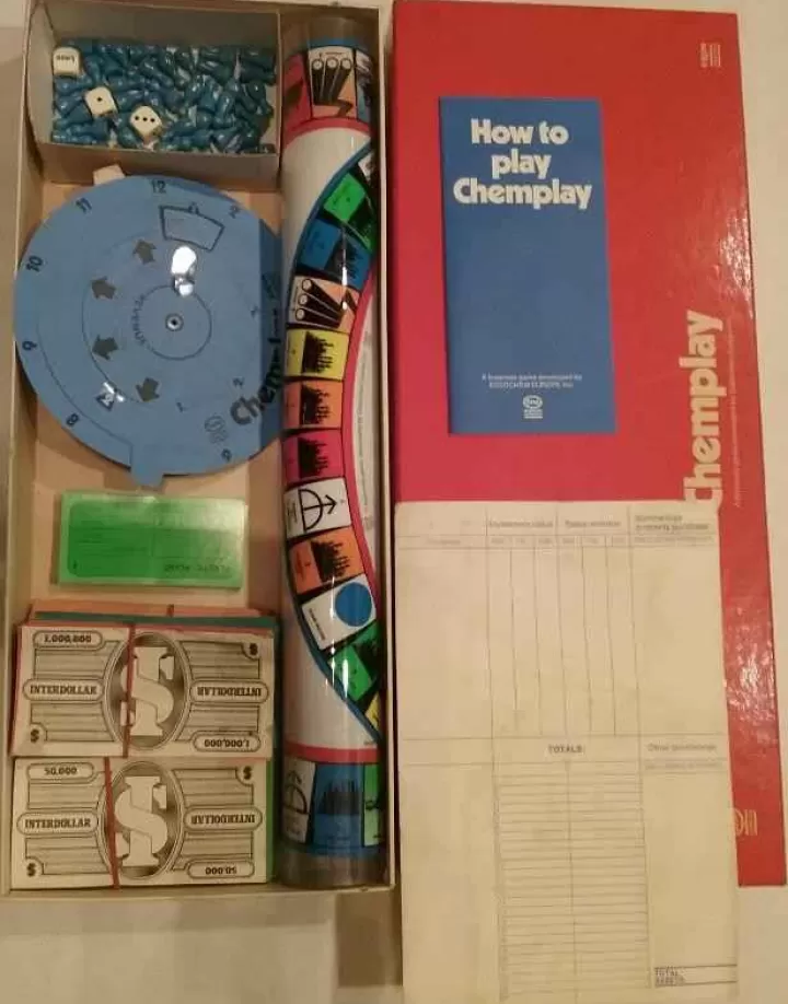 Vintage Board Games Chemplay - Exxon Chemicals